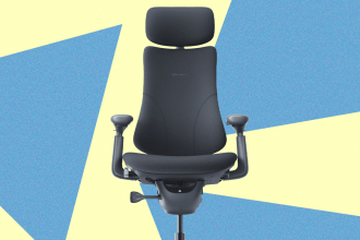 LiberNovo Omni Review: A Motorized Office Chair