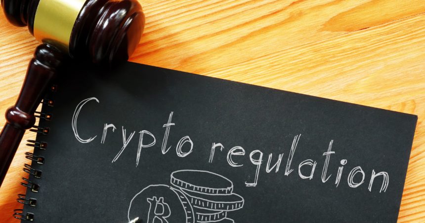 Regulators Reassess Banking Rules Amid Stablecoin Surge