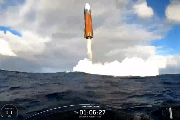 Starship 3 as it takes off.