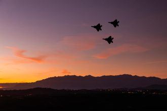 BTC recovers from early losses on hope for Iran ceasefire