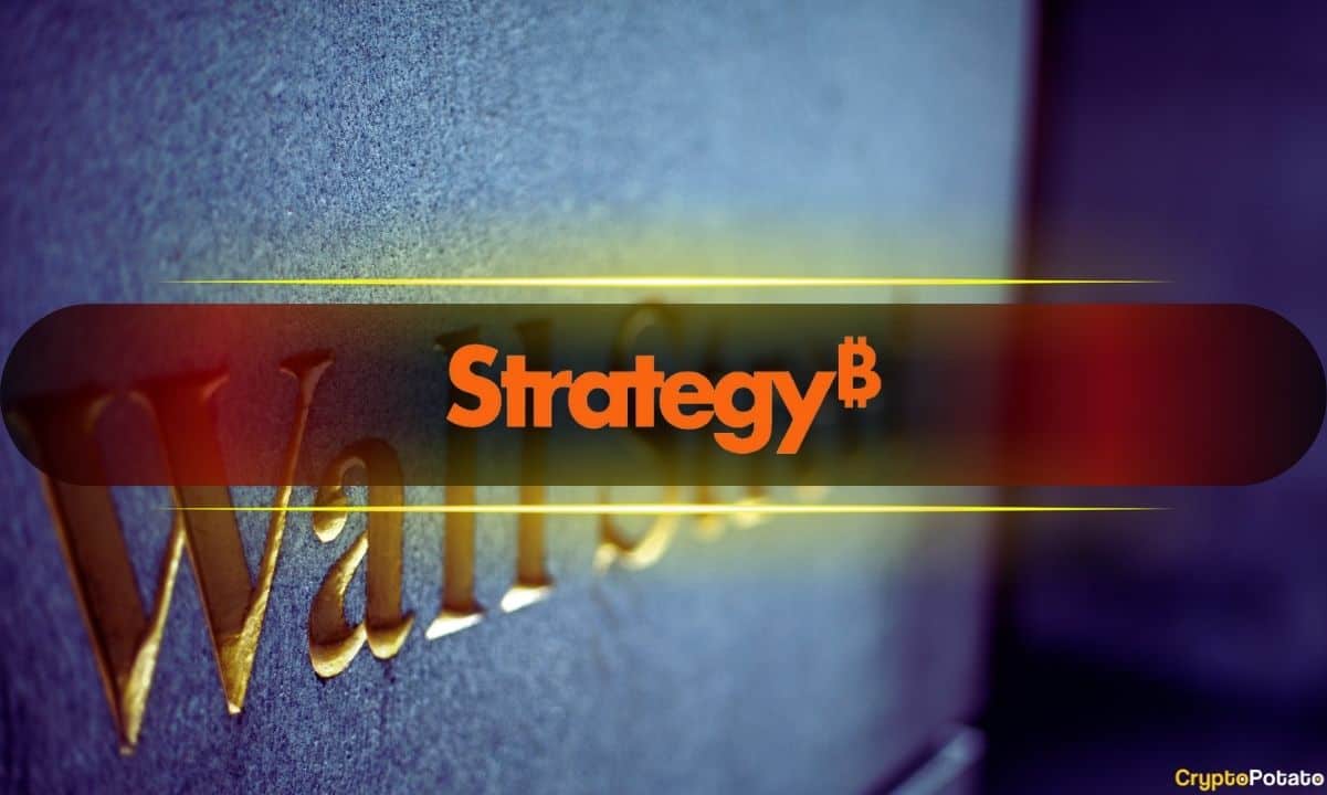 MSTR Snaps 9-Month Losing Streak With 33% Gain in April