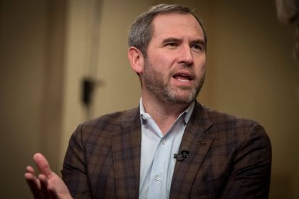 Ripple's Garlinghouse Fires Back After Jamie Dimon Targets Coinbase and CLARITY ACT