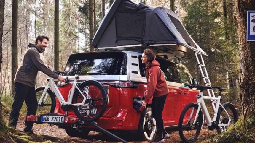 Volkswagen Thinks Your E-Bike Needs a Pair of Smart Glasses